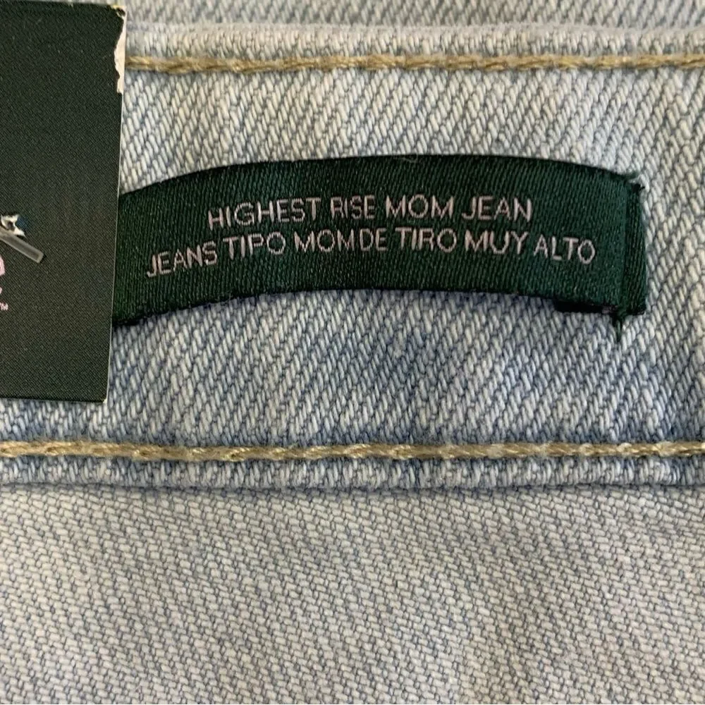 Wild Fable Highest Rise Mom Jeans Distressed Light Wash Size 18